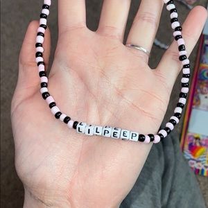 𝕃𝕚𝕝 𝕡𝕖𝕖𝕡 𝕔𝕙𝕠𝕜𝕖𝕣!